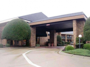 Quality Inn & Suites Searcy I-67